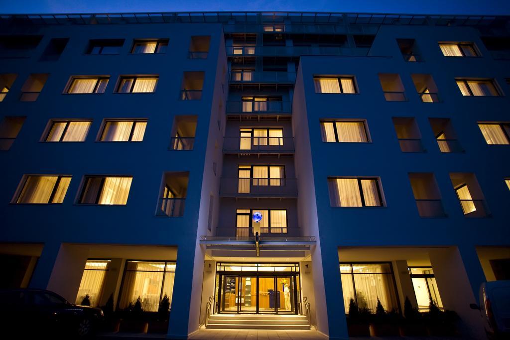 Starlight Suites Hotel Βουκουρέστι Εξωτερικό φωτογραφία